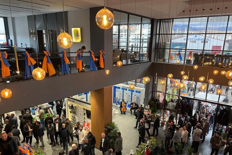 DemirDöküm'ün Yetkili Satıcısı Tespa’nın Yeni Showroom Açılışı Yoğun Katılımla Düzenlendi