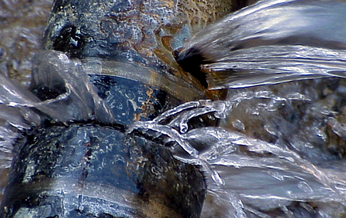 Su Kaçaklarını Önleyen Pratik Yöntem: Montess Temiz Su Kaçak Tamir Kimyasalı